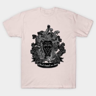 Medusa “Don’t tread on me” (black & white) T-Shirt